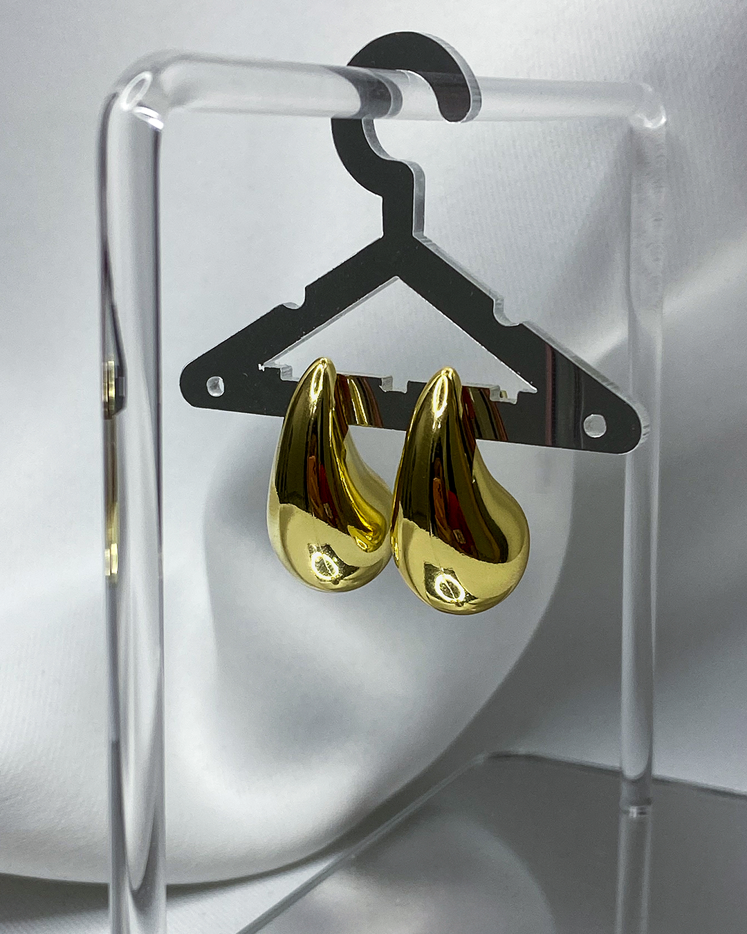 Pendientes de gota enchapados en oro 14k de acero inoxidable