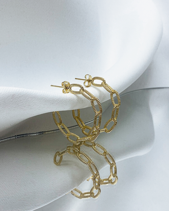 Argolla con diseño de cadena enchapado en oro 14k acero inoxidable