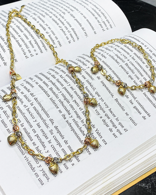 Set de collar y pulsera con corazones y cadena enchapados en oro 14k de acero inoxidable