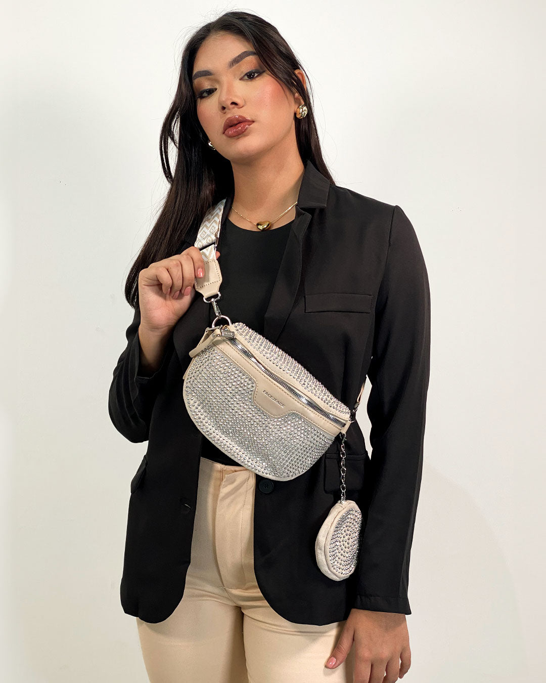 Cartera de pecho brillante