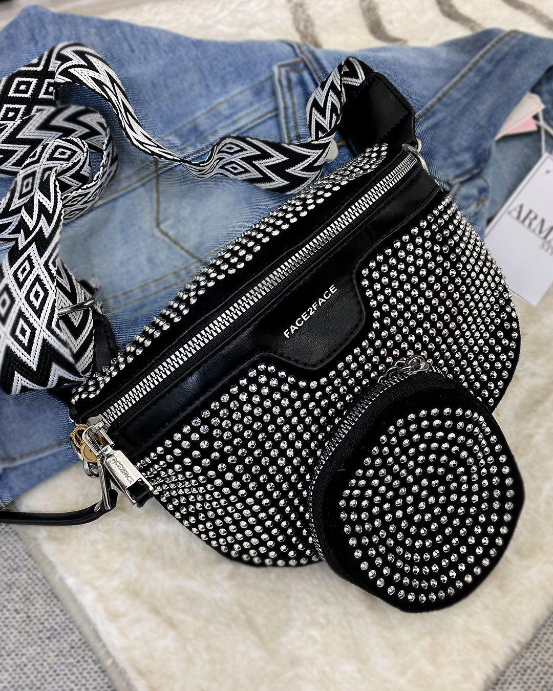 Cartera de pecho brillante