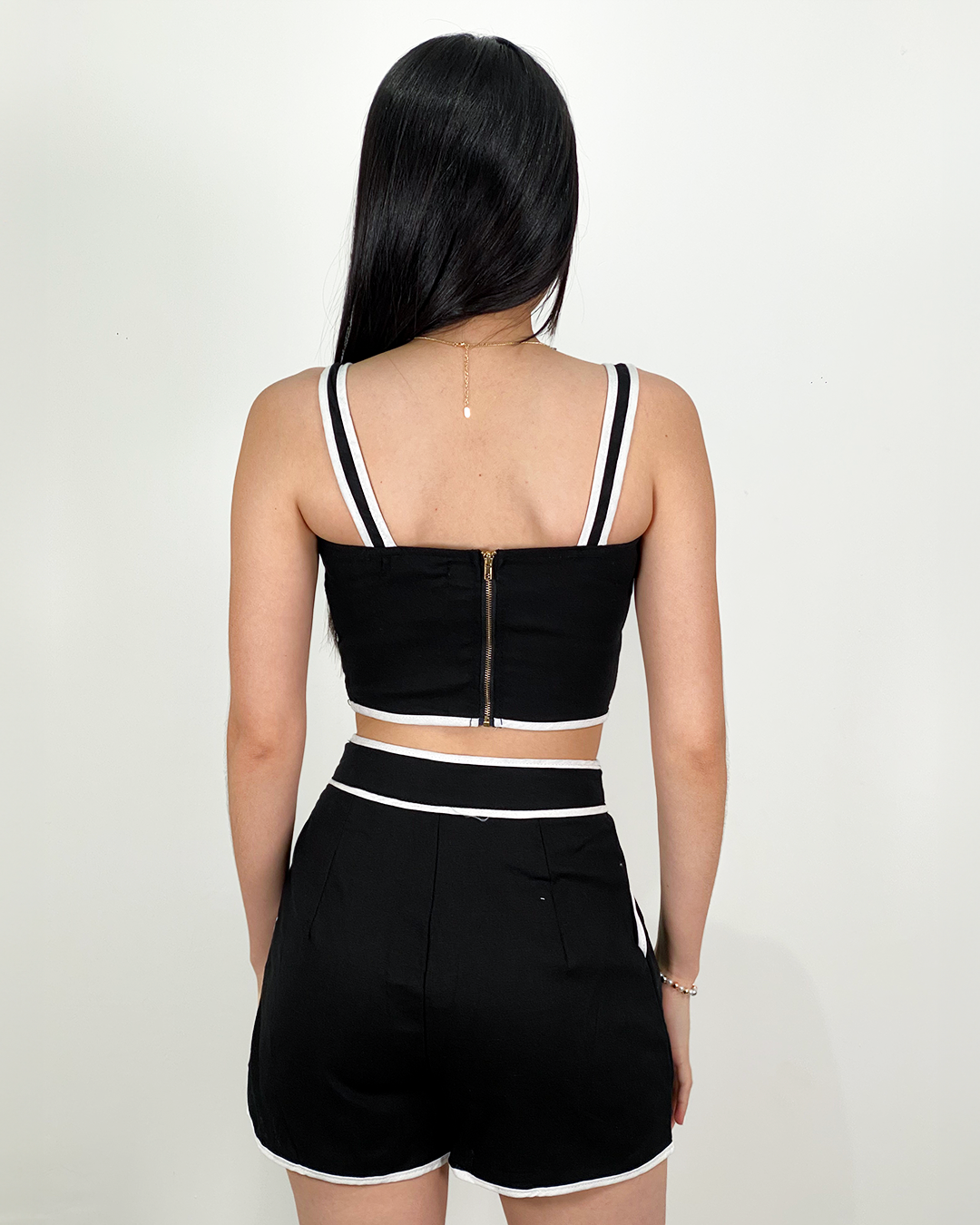 Conjunto corto unicolor