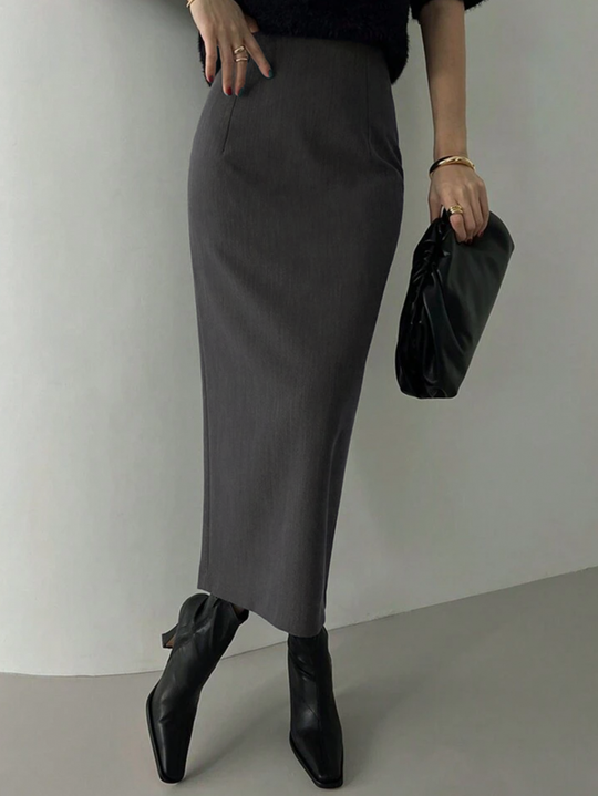 Falda larga con abertura trasera