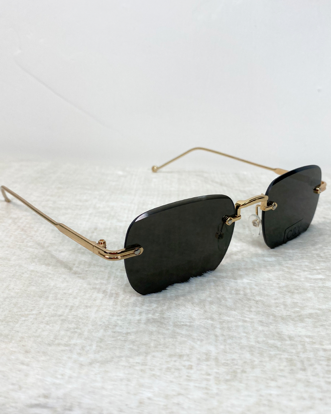 Gafas de sol cuadradas sin marco de metal