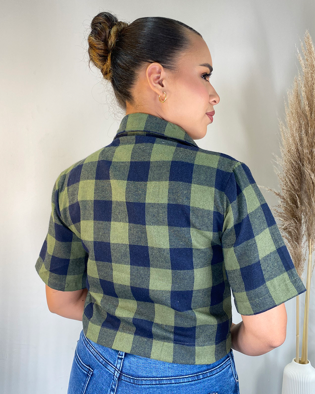 Camisa de cuadros corta