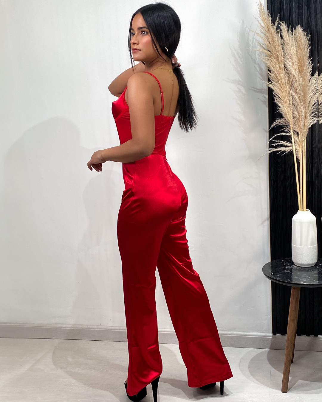 Enterizo elegante con blonda