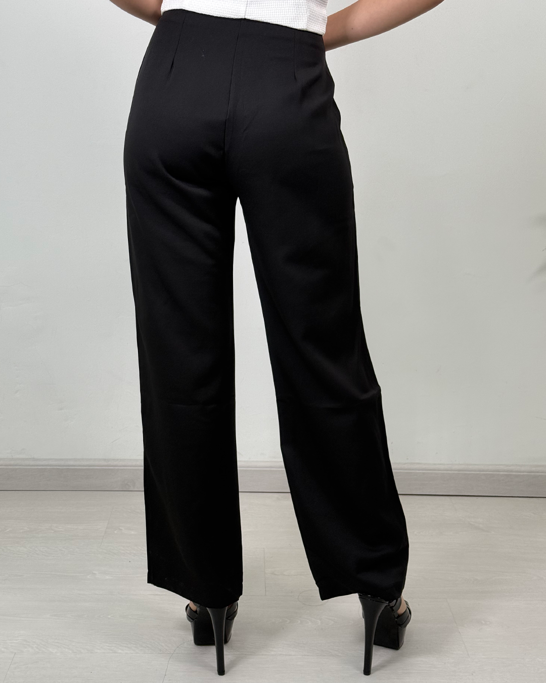 Pantalon tipo zara bota ancha