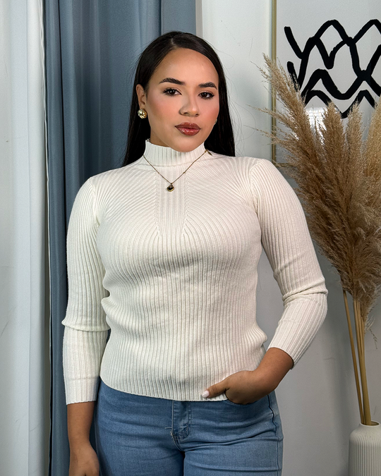 Sueter cuello alto tejido con patron de rayas