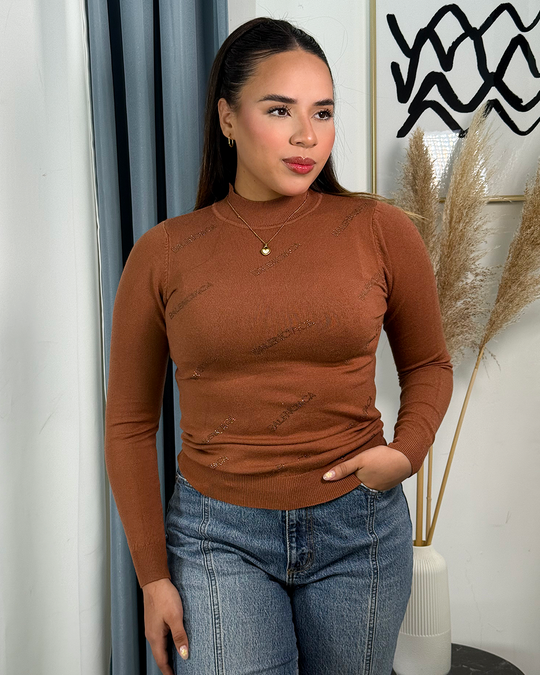 Sueter tejido ajustado con piedreria