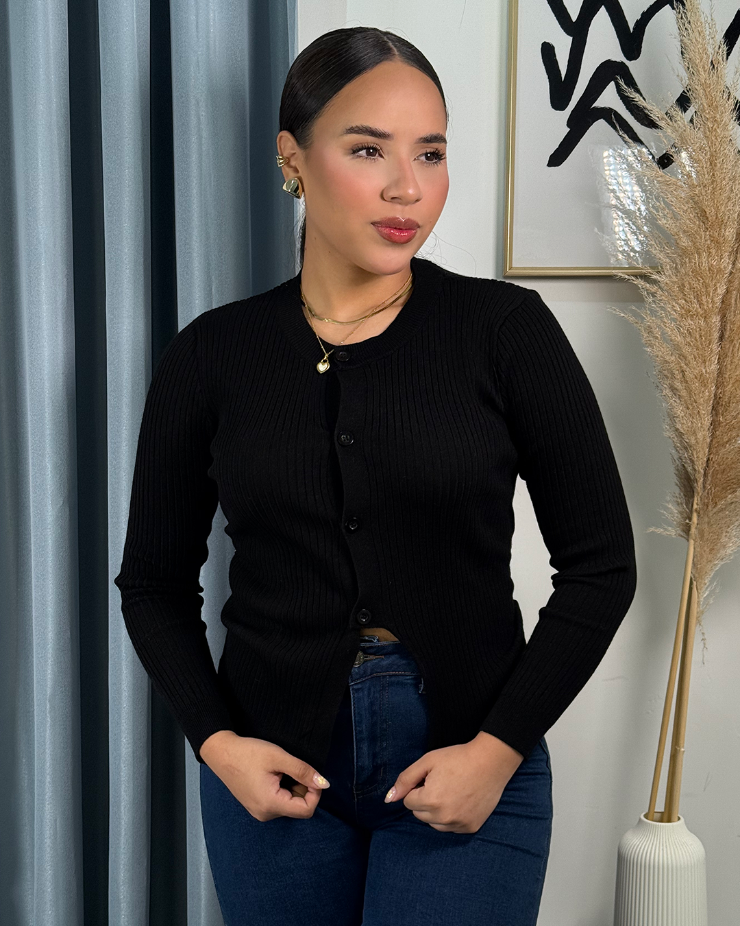 Sueter tejido ajustado con abertura