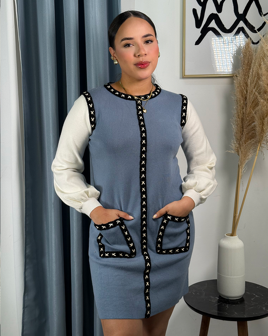 Vestido tejido con mangas y bolsillos