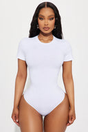 FASHION NOVA Body de manga corta Cambria