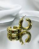 Argollas semi cuadradas enchapado en oro 18k acero inoxidable