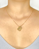 Collar con dige de letra enchapado en oro 18k acero inoxidable