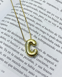 Collar con dige de letra enchapado en oro 18k acero inoxidable