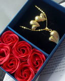 Set de collar y pendientes incluye caja con rosas enchapado en oro 18k acero inoxidable