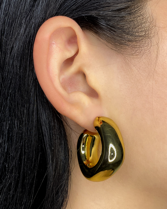 Argollas semi cuadradas enchapado en oro 18k acero inoxidable