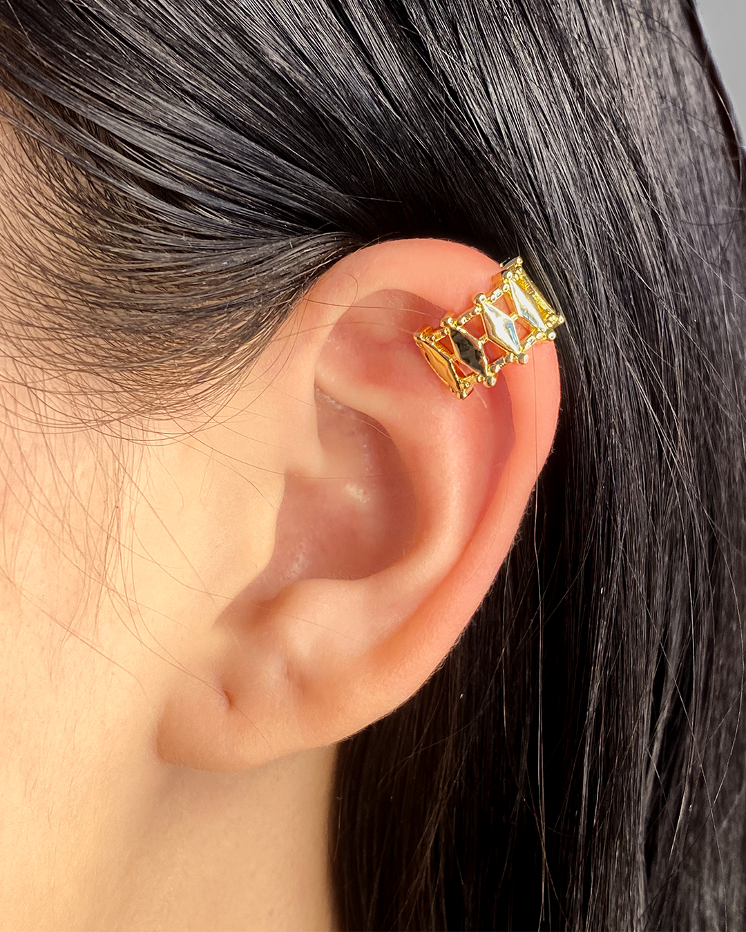 Ear cuff variados diseños enchapado en oro 14k acero inoxidable (Precio por unidad)