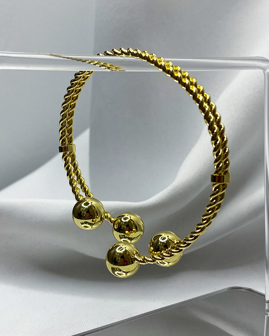 Pulsera con detalle de 4 esfera enchapado en oro 14k acero inoxidable