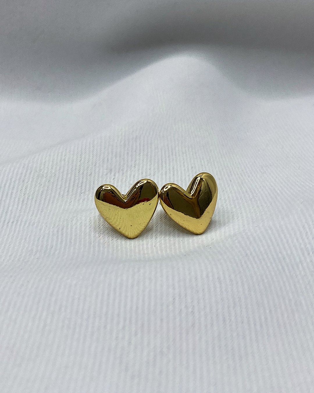 Pendientes de tachuela corazón burbuja enchapado en oro 14k acero inoxidable