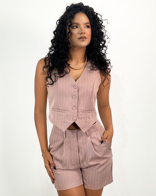 Conjunto  de siseño de rays de shorts con chaleco