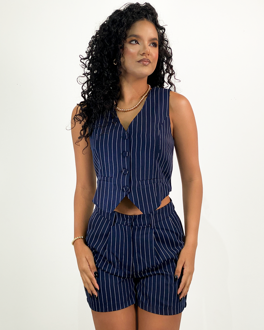 Conjunto  de siseño de rays de shorts con chaleco