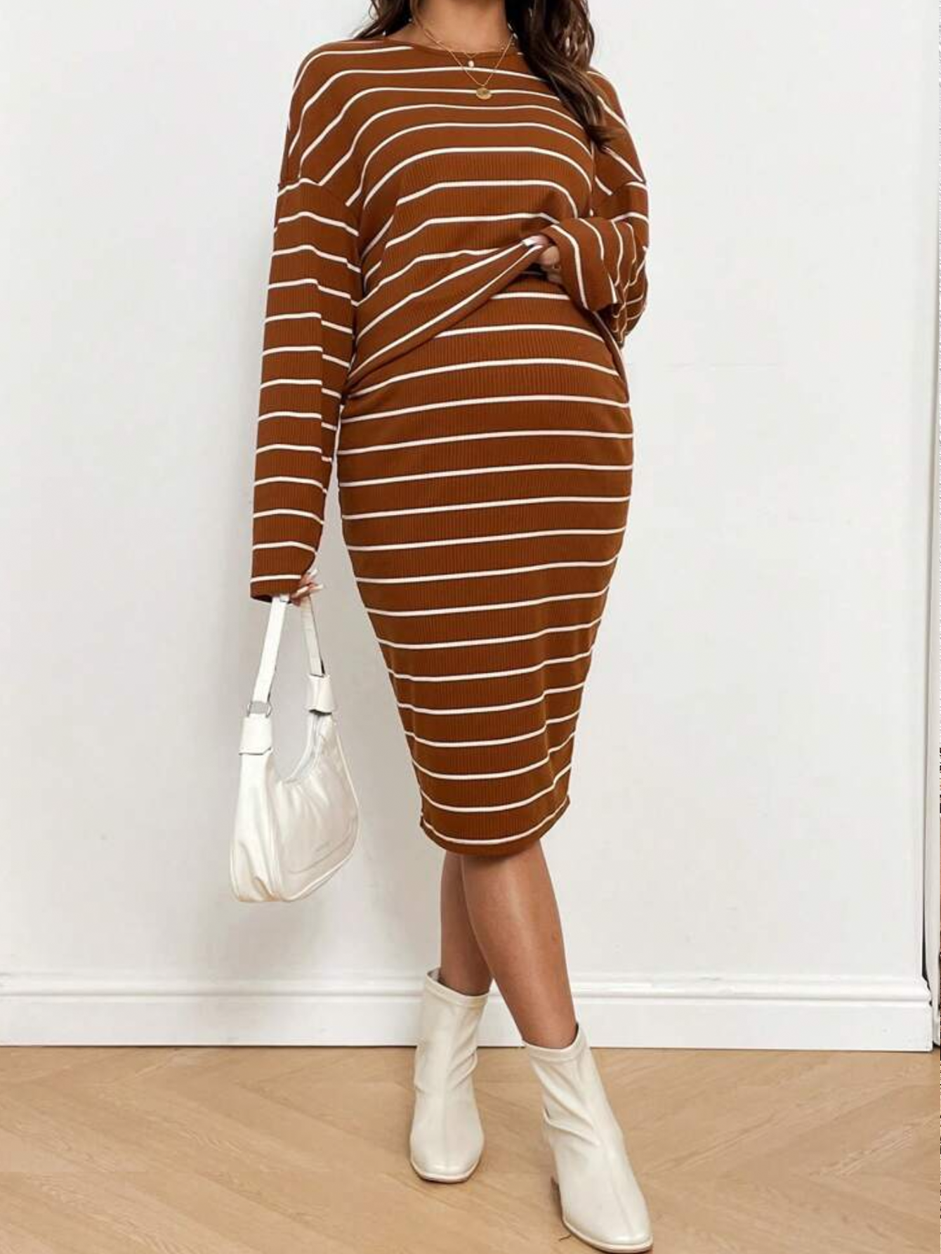 Conjunto materno a rayas