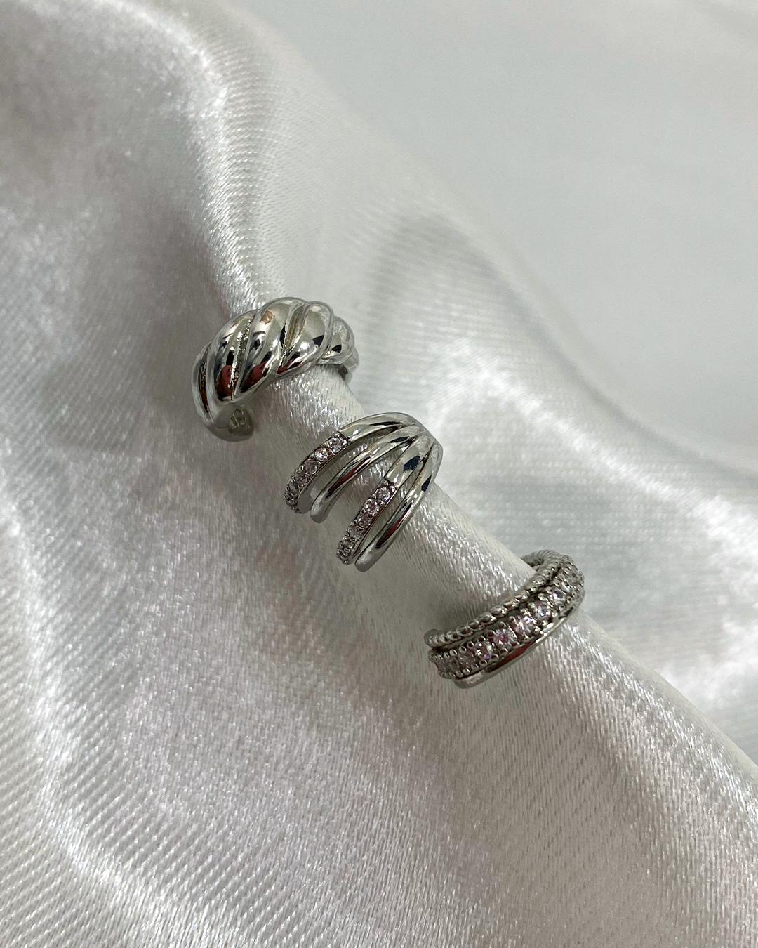 Ear cuff variados diseños enchapado en oro 14k acero inoxidable (Precio por unidad)