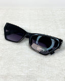 Gafas retro con detalle dorado