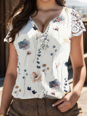 Blusa estampada con encaje