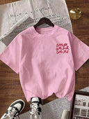 Camiseta unicolor con diseño grafico grande en la parte trasera