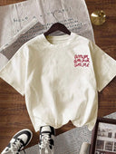 Camiseta unicolor con diseño grafico grande en la parte trasera