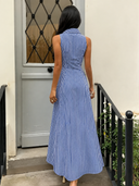 Vestido estampado de rayas y botones