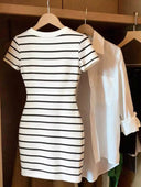 Vestido ajustado a raya