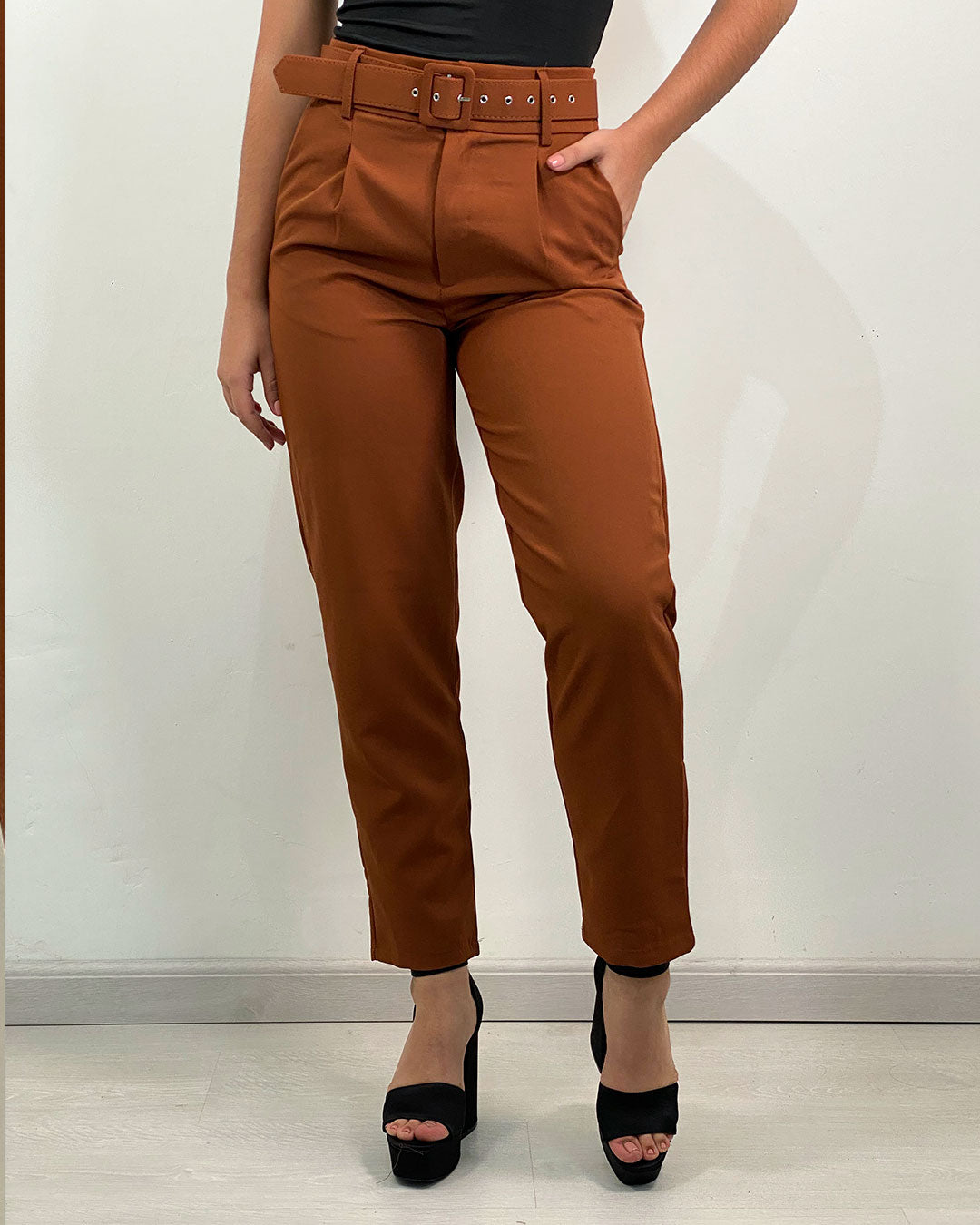 Pantalon de vestir con cinturon