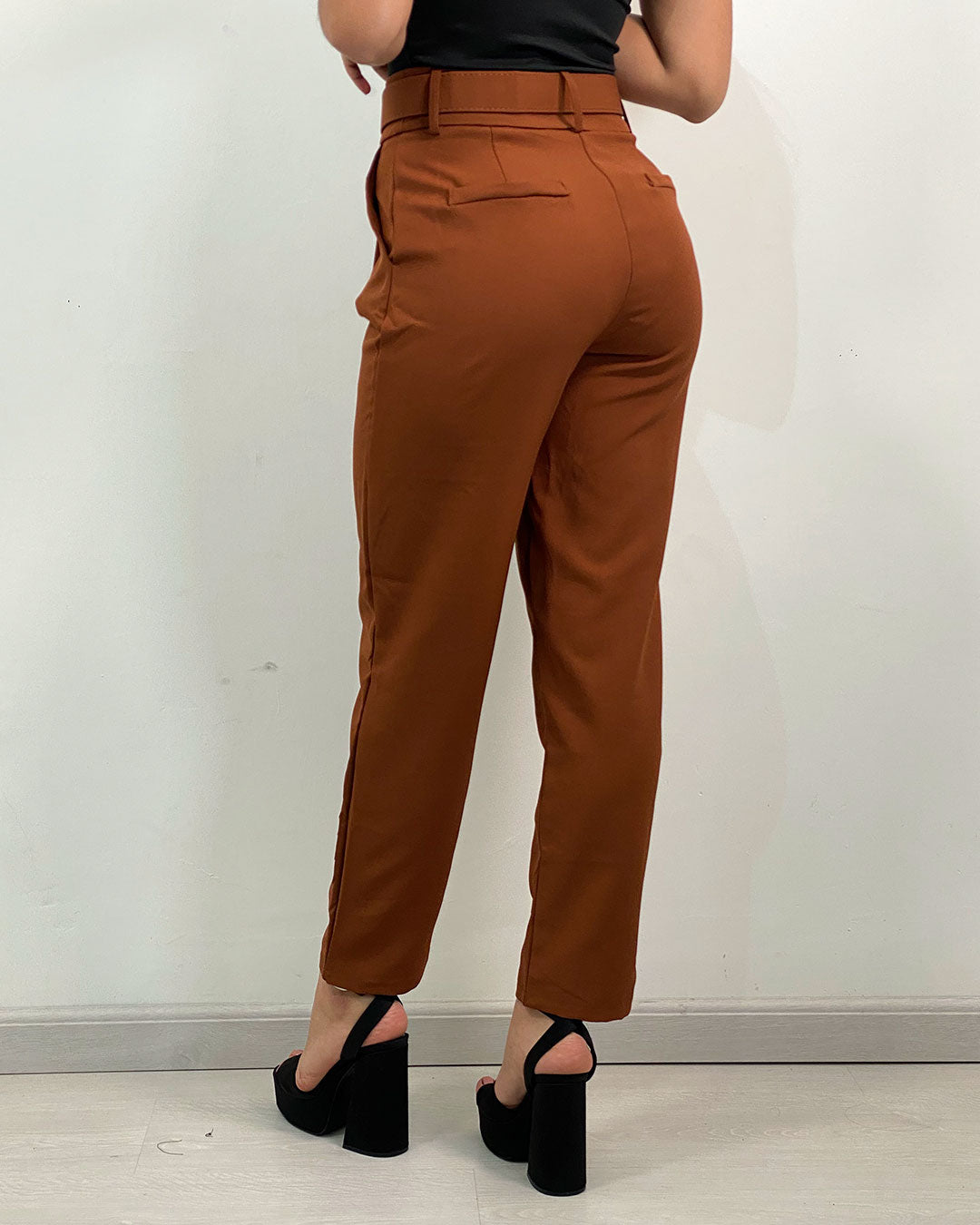 Pantalon de vestir con cinturon