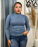 Sueter tejido ajustado con piedreria