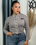 Sueter cardigan tejido corto