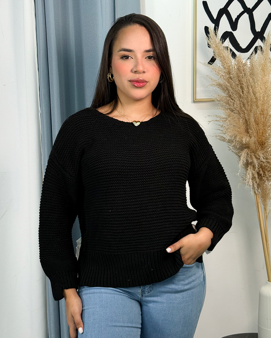 Sueter holgado tejido con lazos en los lados