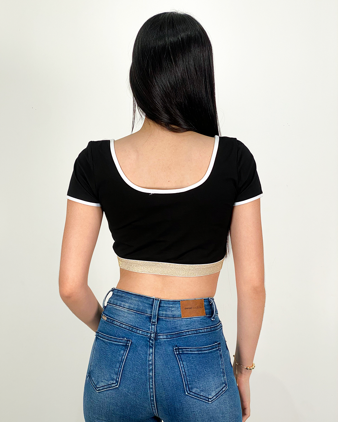 Tops basico con detalle brillante