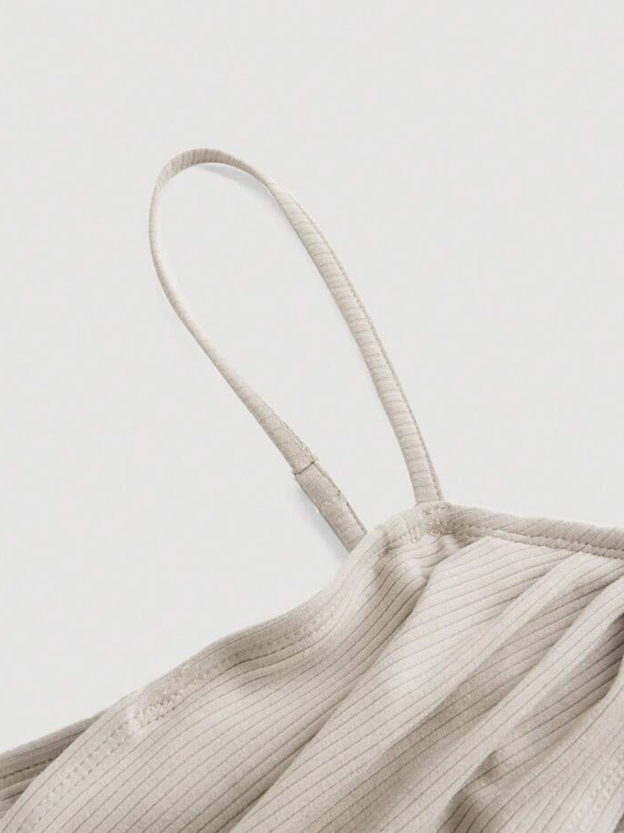 Vestido con diseño patwork de punto, unicolor con detalle de nudo delantero