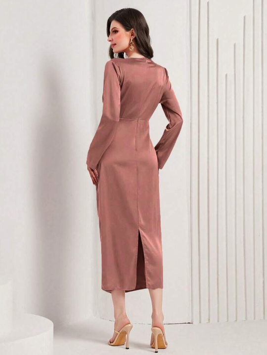 Vestido elegante de ceda