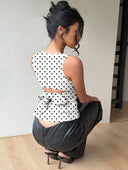 Blusa de lunares casual sin manga con lazo y espalda descubierta - ArmasStyle