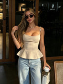 Blusa de tirantes fino con diseño bajo acampanado - ArmasStyle