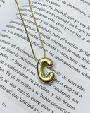 Collar con dige de letra enchapado en oro 18k acero inoxidable - ArmasStyle
