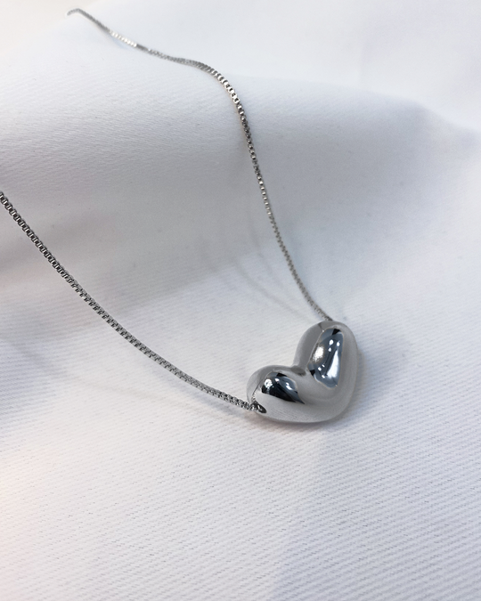 Collar con digen corazon abstracto enchapado en oro 14k acero inoxidable