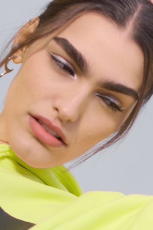 Base Liquida de larga duración SUPER STAY MAYBELLINE