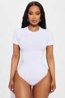 FASHION NOVA Body de manga corta Cambria - ArmasStyle