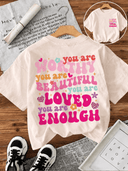 Franela unicolor con diseño impreso de letras grande detras - ArmasStyle