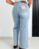 Jeans rectos con detalle en la bota - ArmasStyle